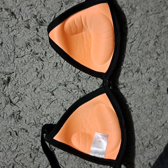 Xhilaration size small like new bikini top push up triangle bikini top - Picture 2 of 4